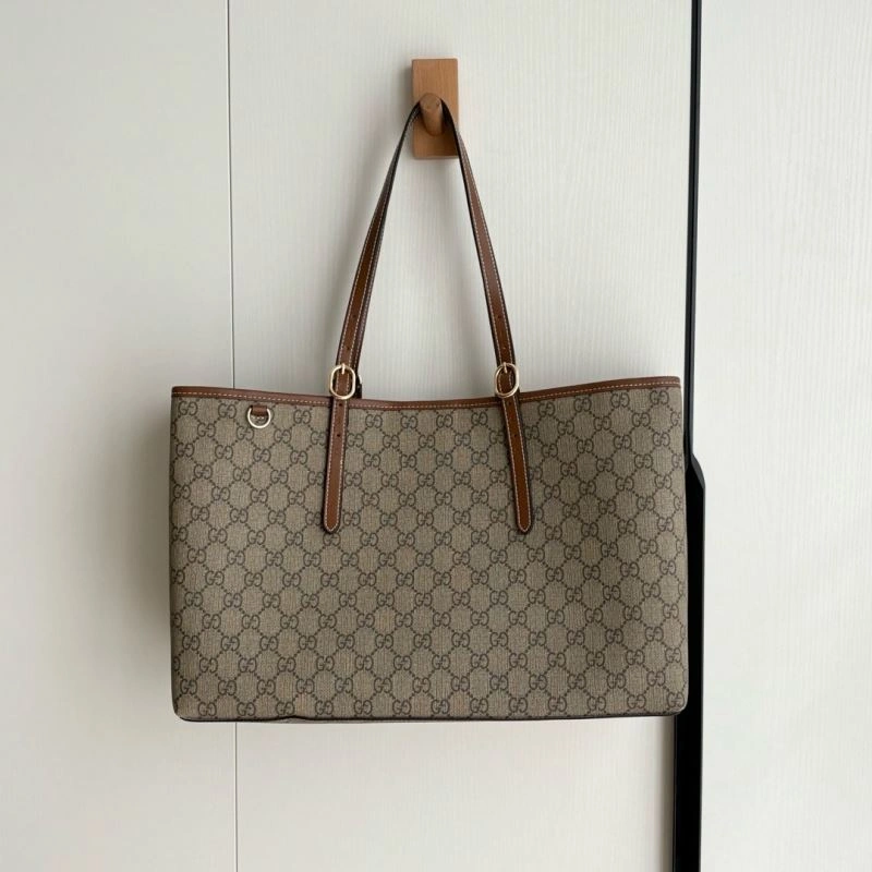 Versatile Gucci Shopping Bags 80718