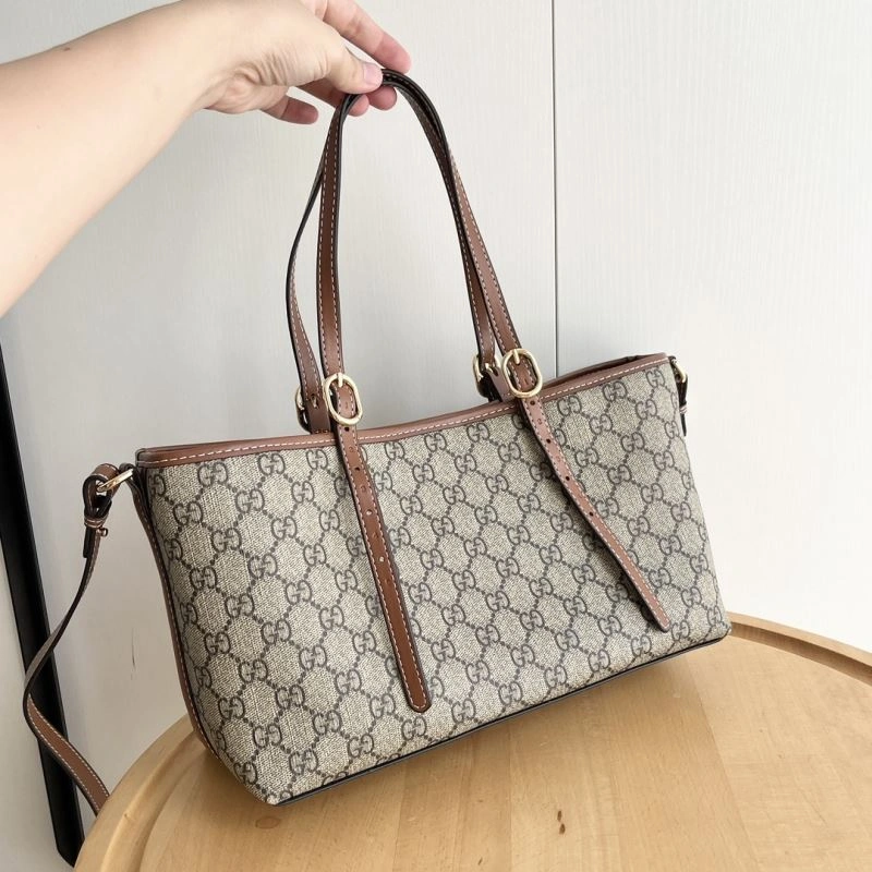 Sporty Gucci Shopping Bags 80780