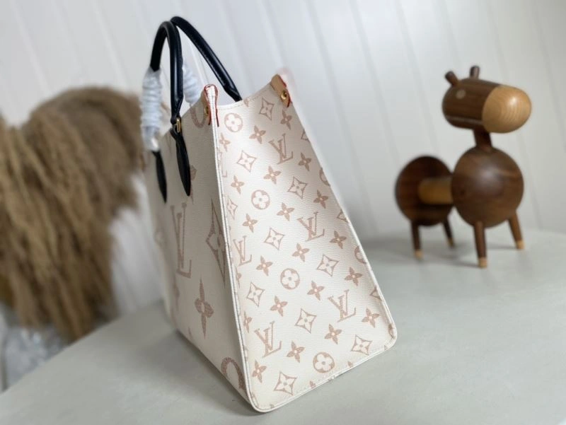 Gucci Shopping Bags AllSeason 77640
