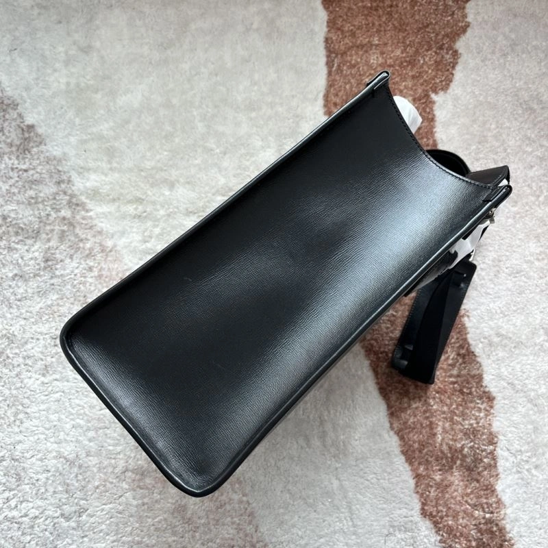 Casual Gucci Shopping Bags 77628