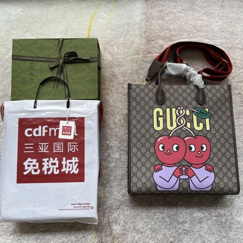 Gucci Shopping Bags Functional 77621