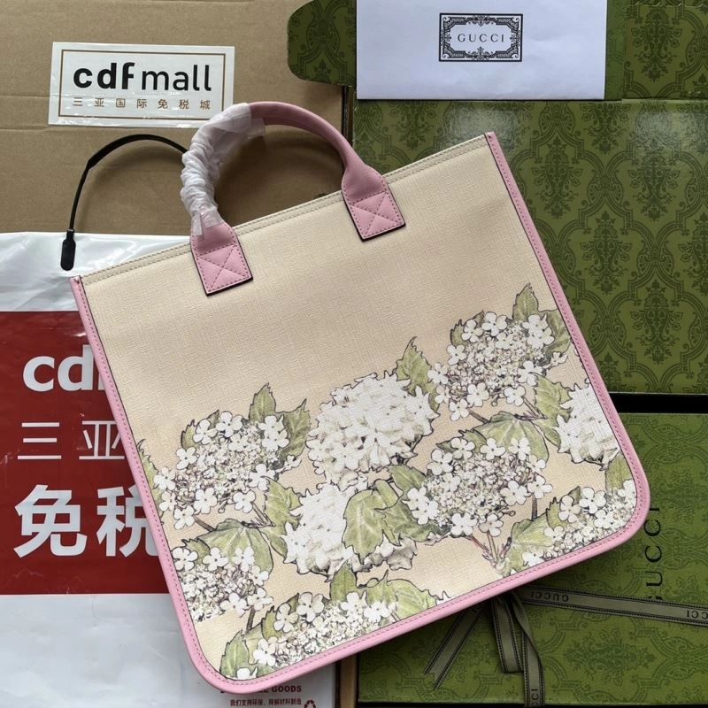 Vibrant Gucci Shopping Bags 74441