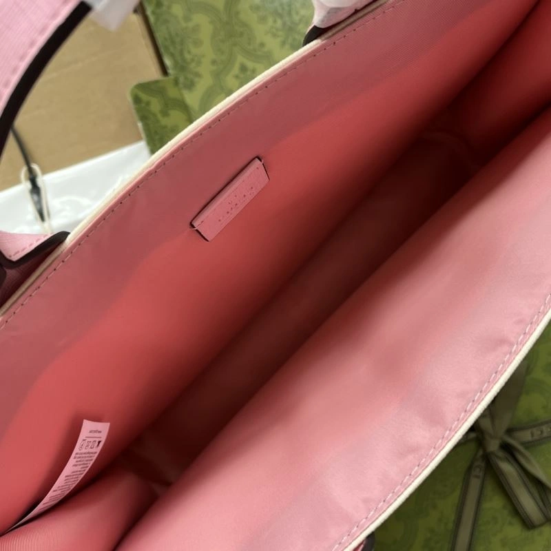 Vibrant Gucci Shopping Bags 74441