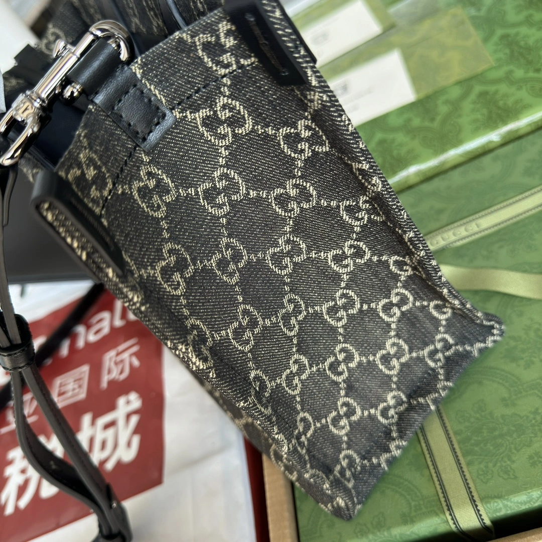 Gucci Shopping Bags ModernLook 72312