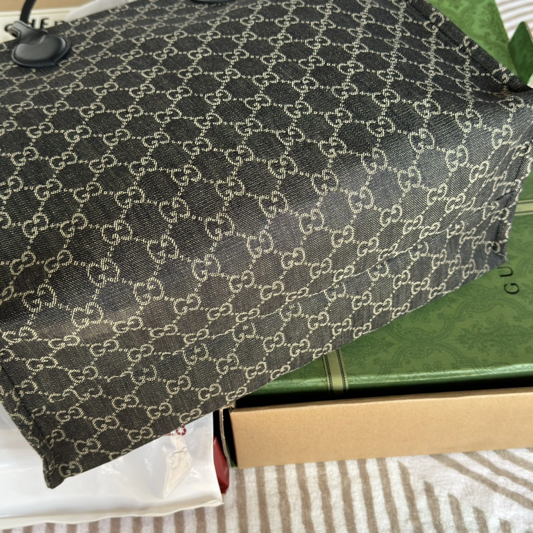 Gucci Shopping Bags GoodFit 72270