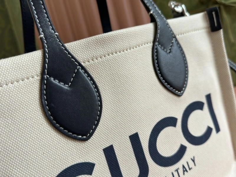Gucci Shopping Bags WellDesigned 67323