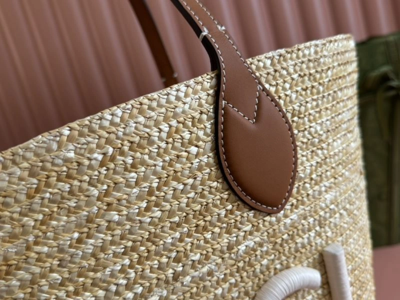 Gucci Shopping Bags ModernLook 67393