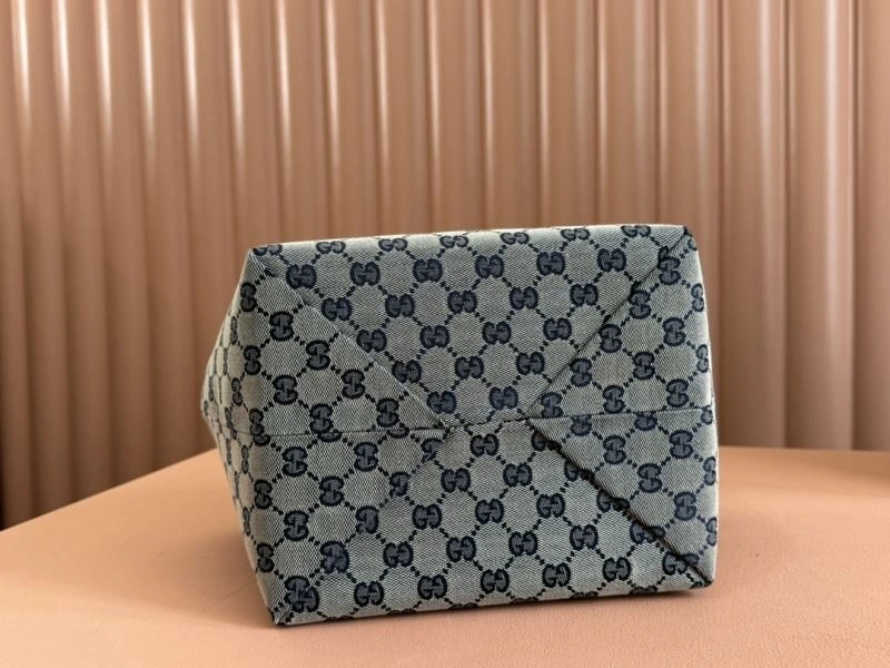 Gucci Shopping Bags WellDesigned 64790