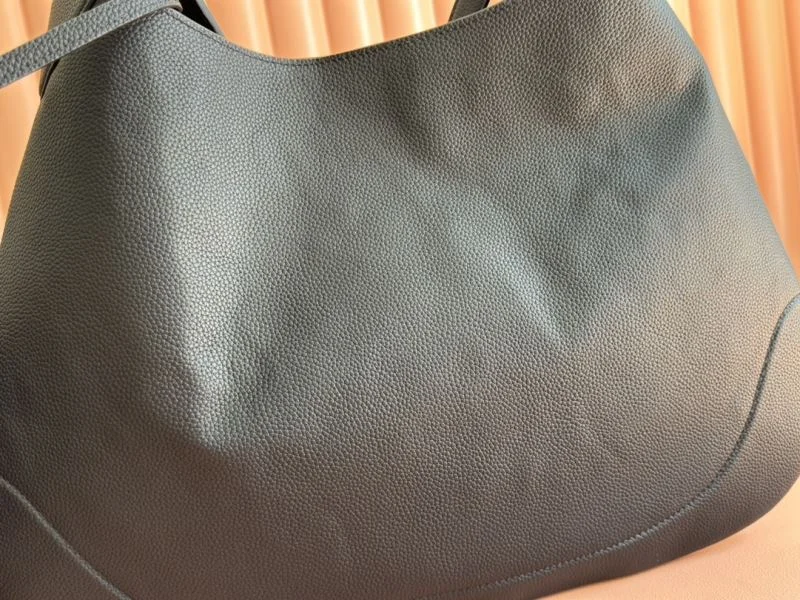 Gucci Shopping Bags Sophisticated 49692