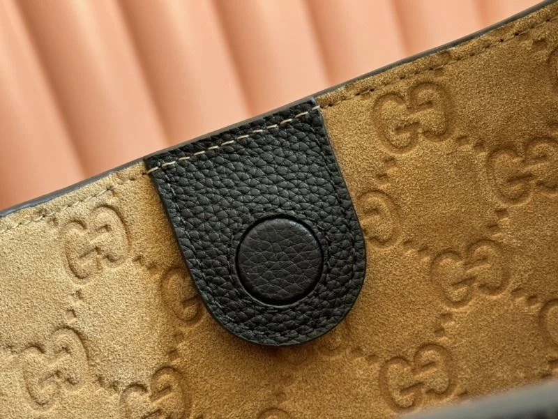 Gucci Shopping Bags Sophisticated 49692