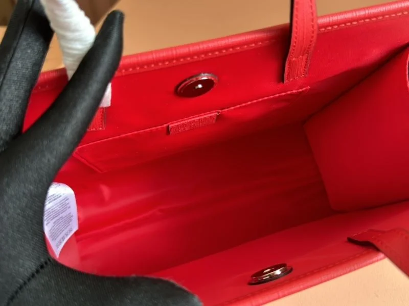Gucci Shopping Bags Versatile 49643