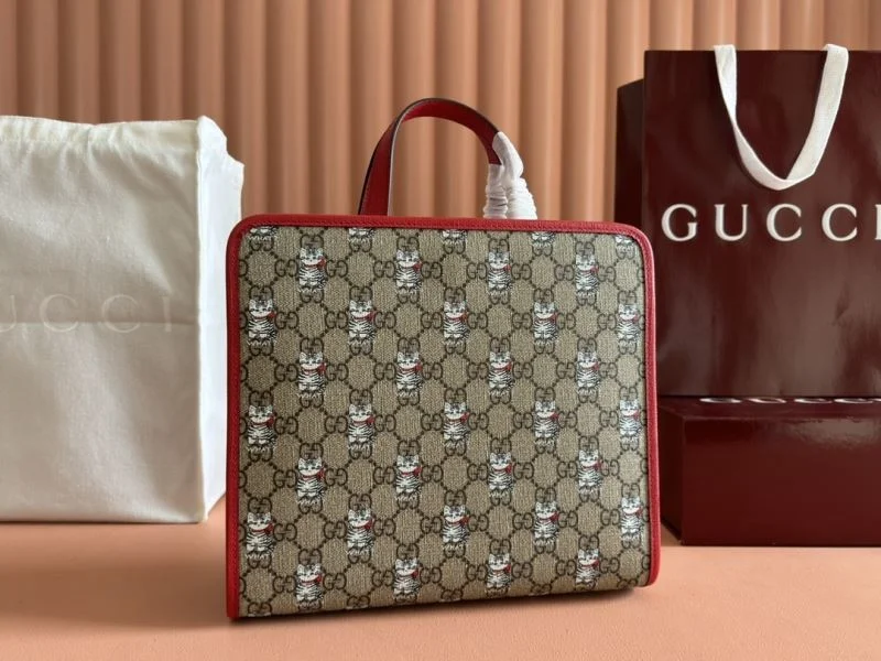 Snug Gucci Shopping Bags 49638