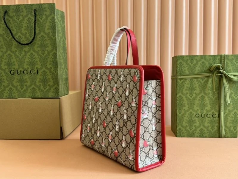 Versatile Gucci Shopping Bags 49637