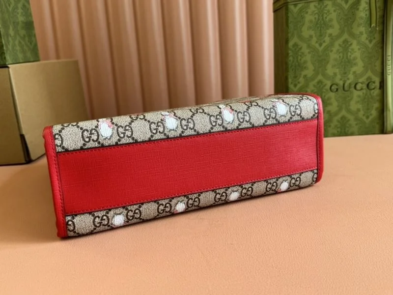 Versatile Gucci Shopping Bags 49637