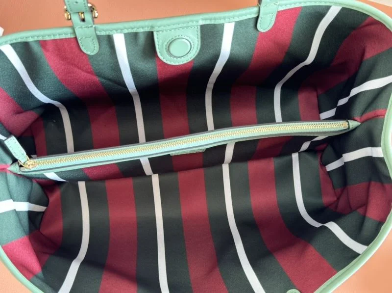 Gucci Shopping Bags Refined 49627