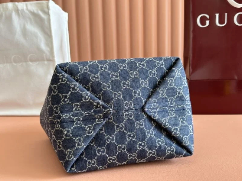 Gucci Shopping Bags ModernLook 49620