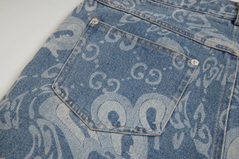 Gucci Short Pants Breathable 128559