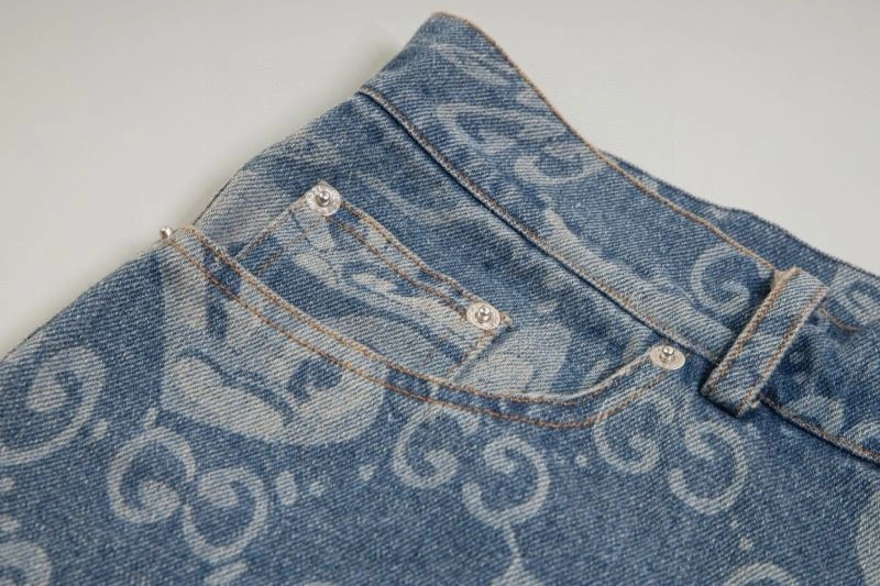 Gucci Short Pants Breathable 128559