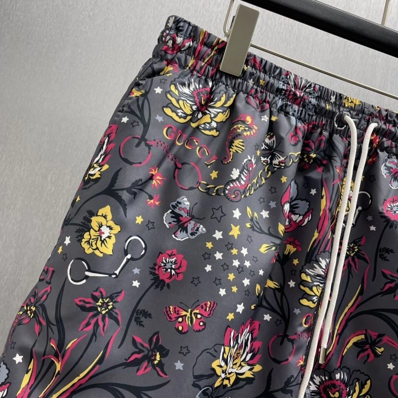 Versatile Gucci Short Pants 128541