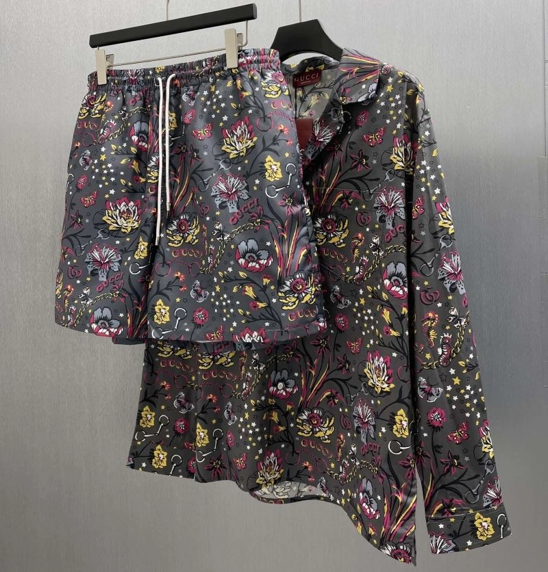 Versatile Gucci Short Pants 128541