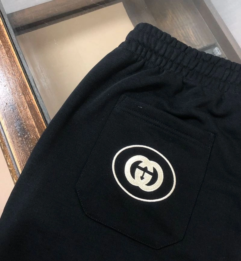 Timeless Gucci Short Pants 128790