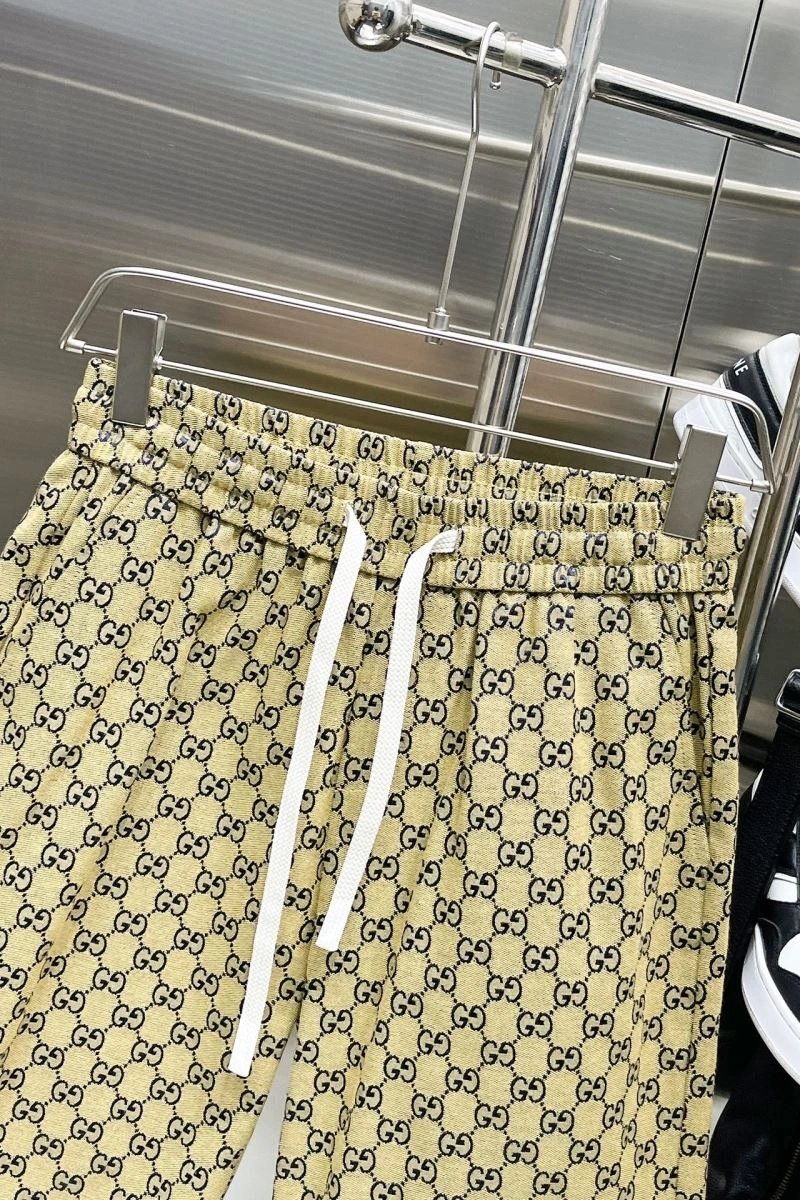 Effortless Gucci Short Pants 127966