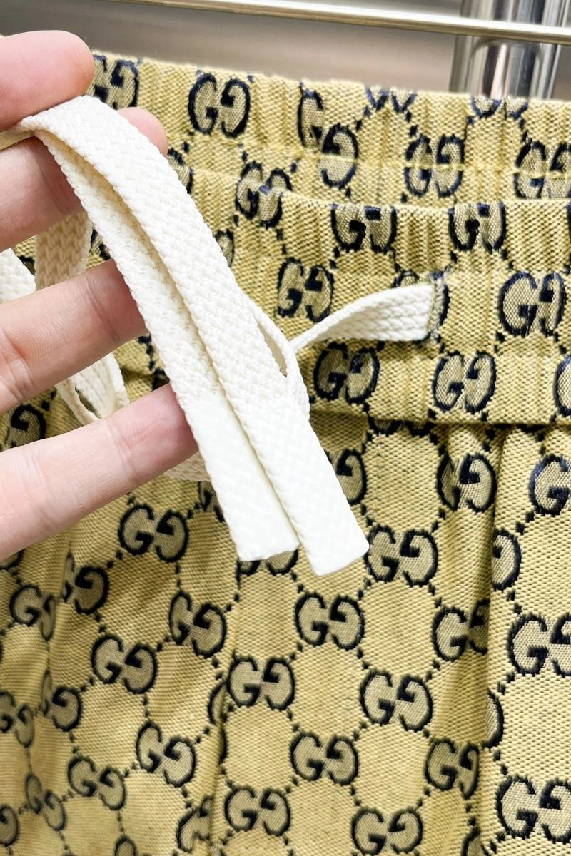 Effortless Gucci Short Pants 127966