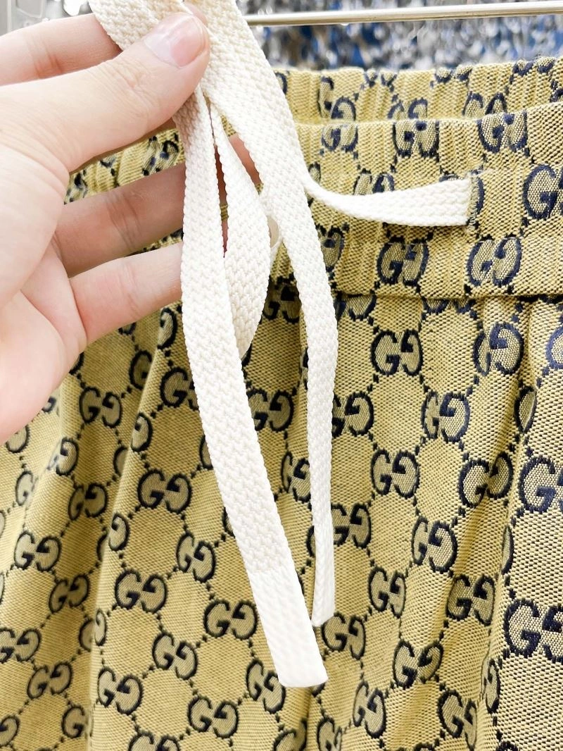 Trendsetting Gucci Short Pants 127562