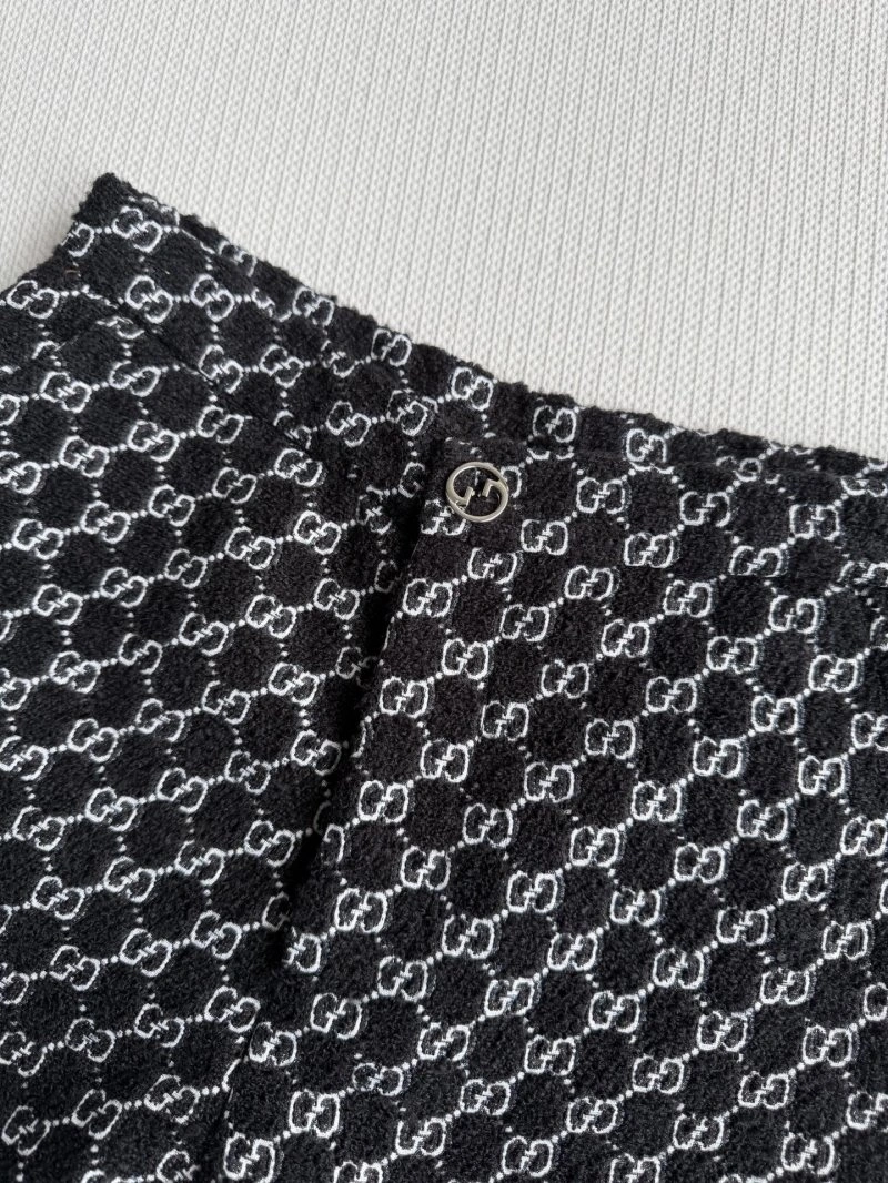 Gucci Short Pants FashionForward 124926