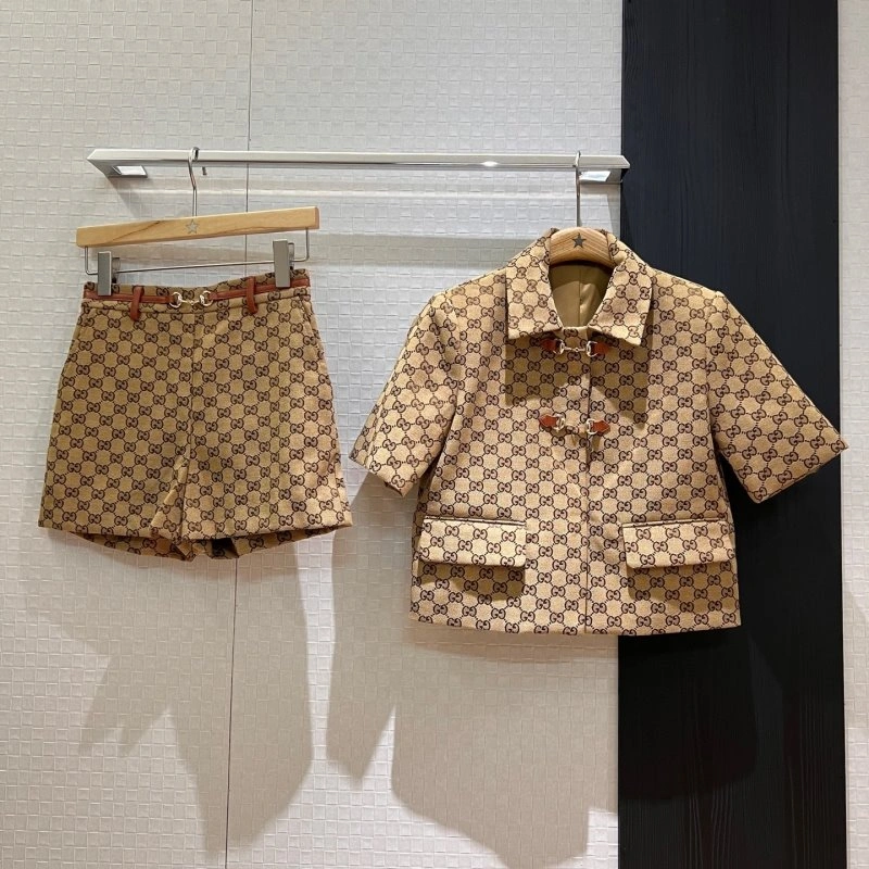 Refined Gucci Short Pants 124416