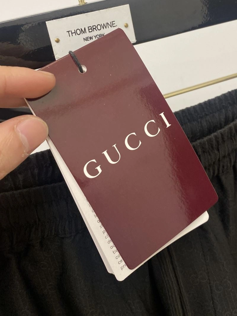 Effortless Gucci Short Pants 127239