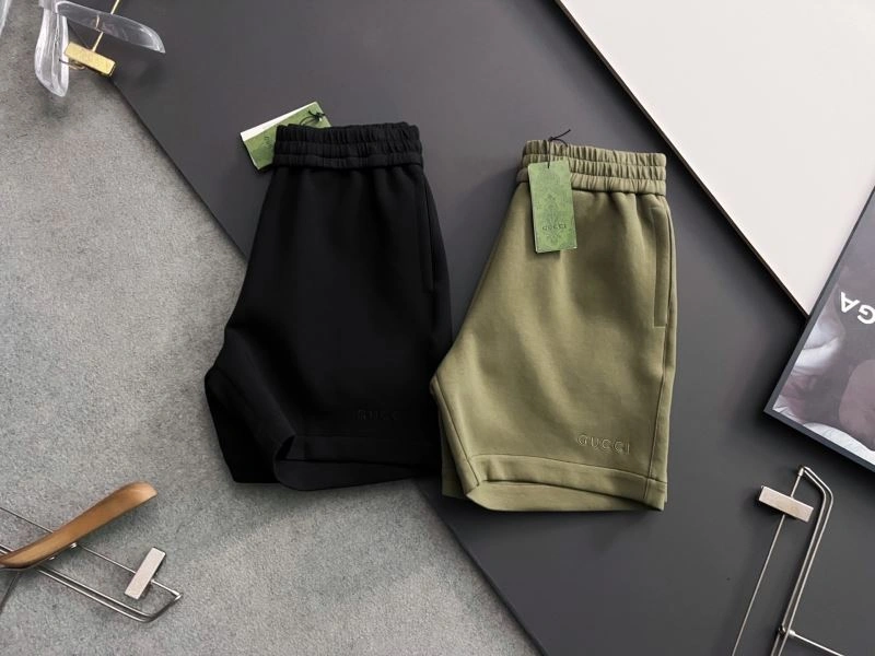 Breathable Gucci Short Pants 126747