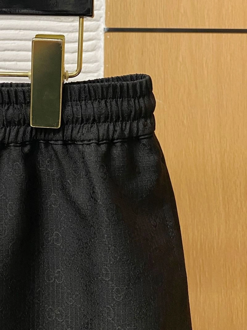 Gucci Short Pants Minimalist 126741