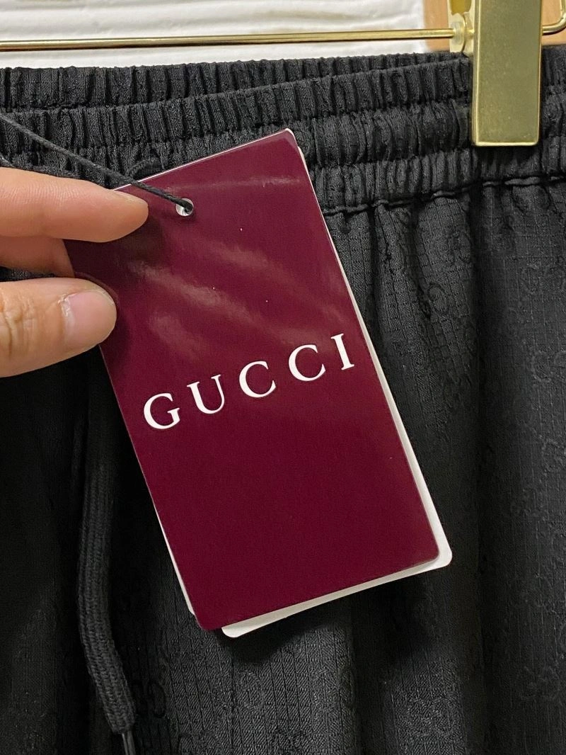 Gucci Short Pants Minimalist 126741