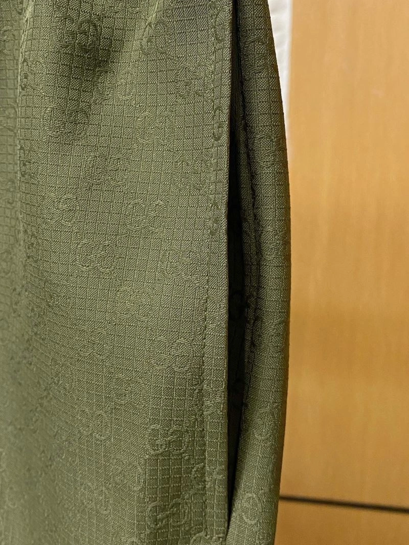 Gucci Short Pants Stylish 124242