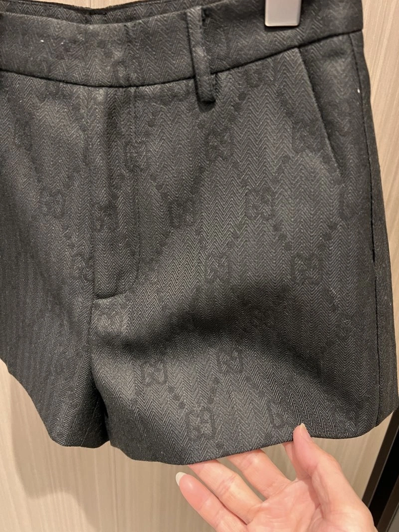 Gucci Short Pants SmoothTexture 124823