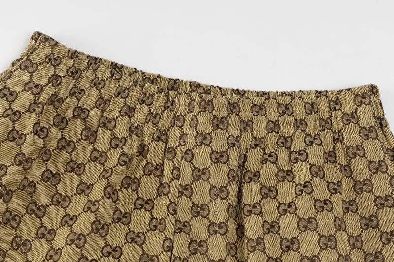 Sleek Gucci Short Pants 126271