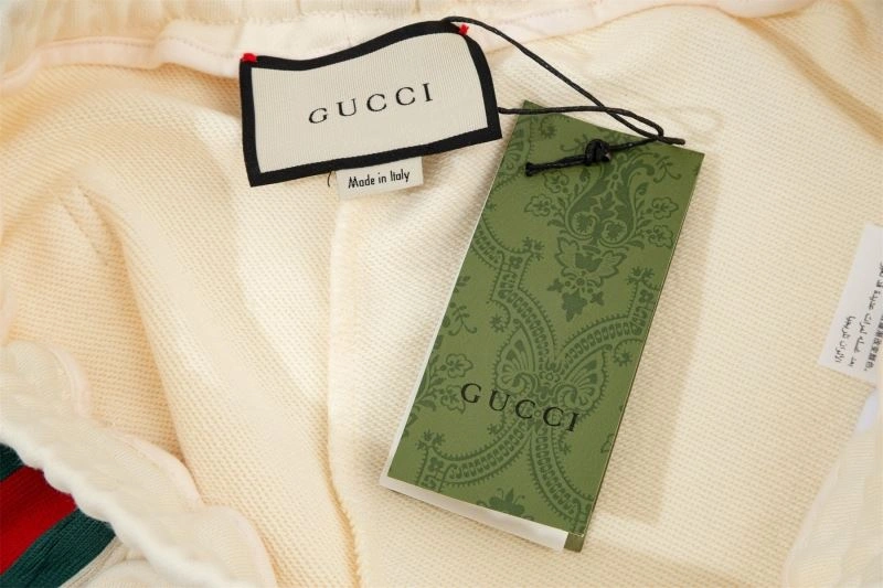 Gucci Short Pants Breathable 126249