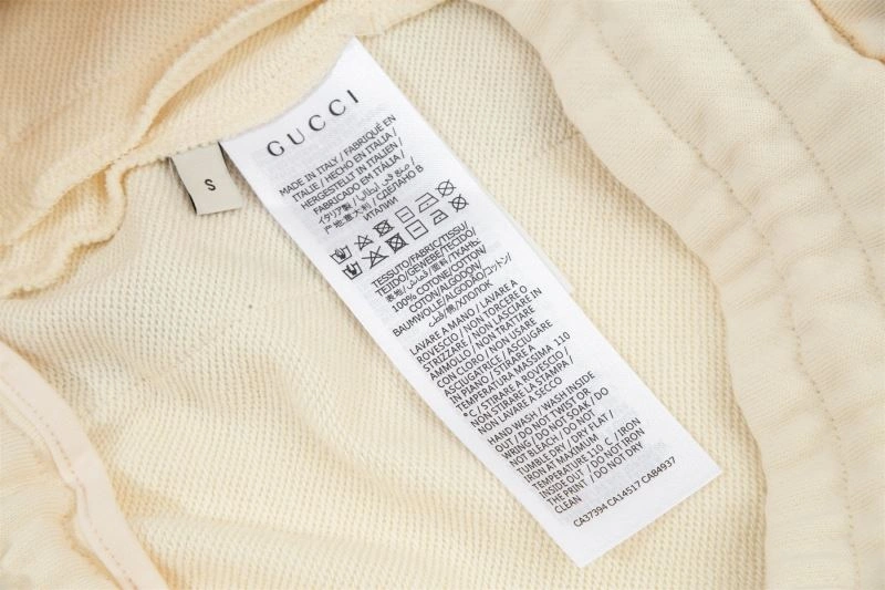 Gucci Short Pants Breathable 126249