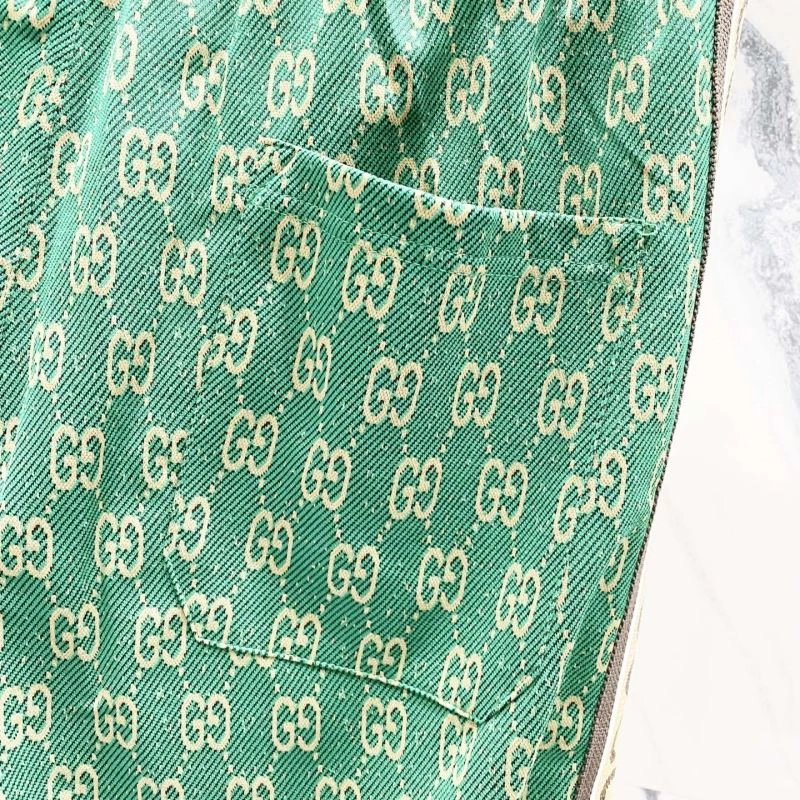 Gucci Short Pants Breathable 125838