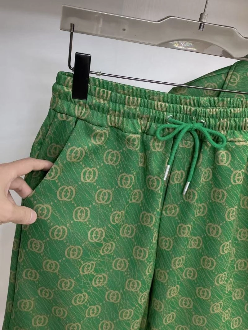 Durable Gucci Short Suits 125032