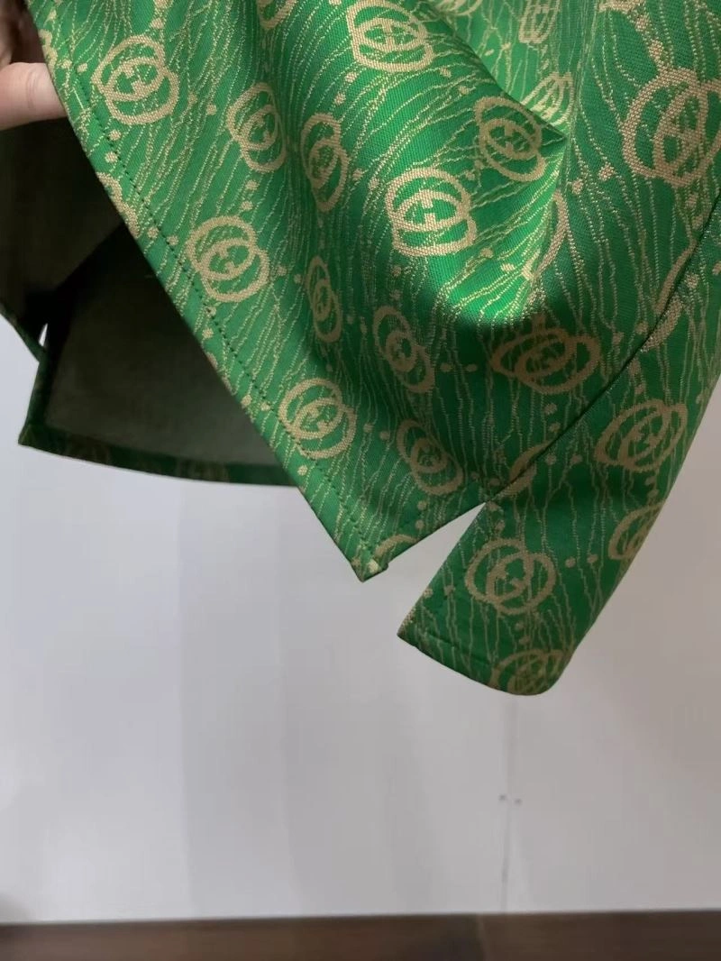 Durable Gucci Short Suits 125032