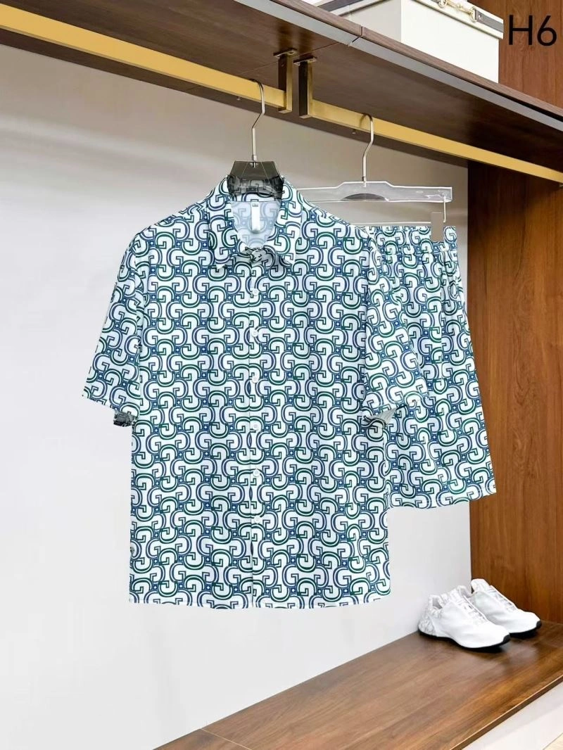 WaterResistant Gucci Short Suits 125030
