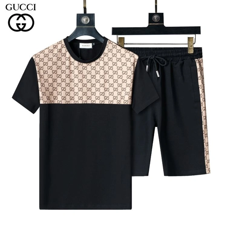 Gucci Short Suits Breathable 128493