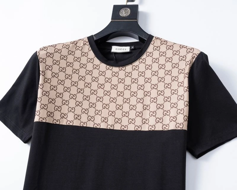 Gucci Short Suits Breathable 128493