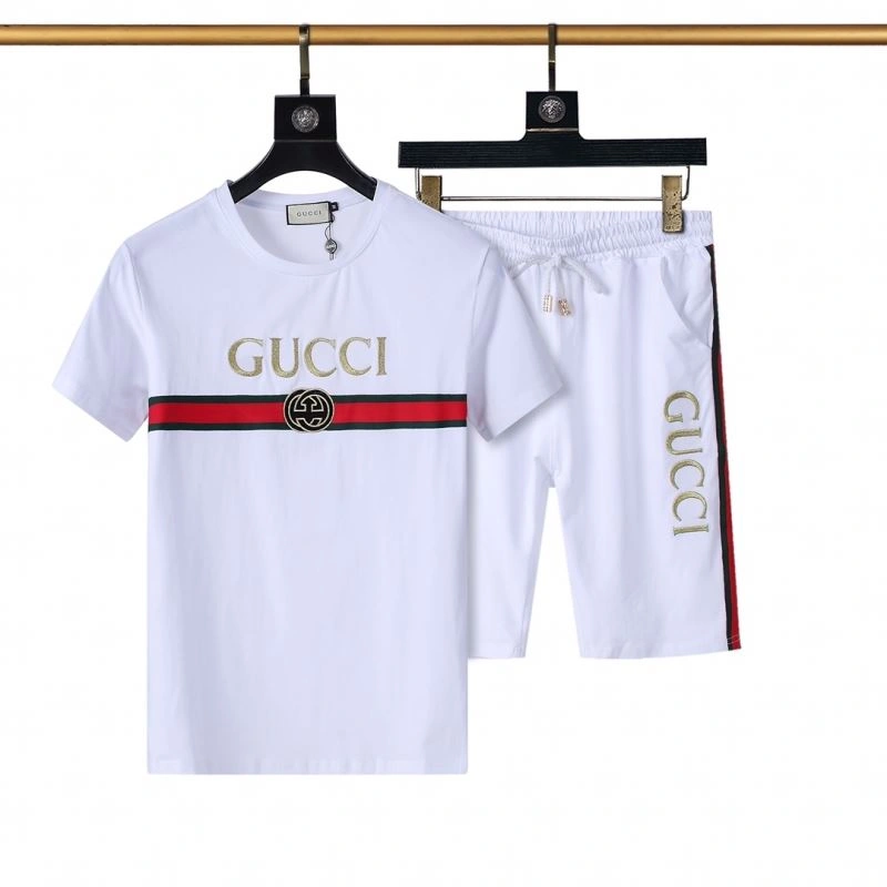 Trendsetting Gucci Short Suits 128495