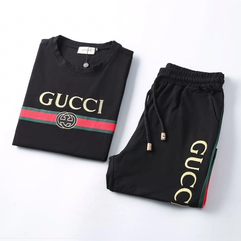 Trendsetting Gucci Short Suits 128495