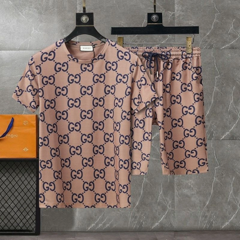 Affordable Gucci Short Suits 128512