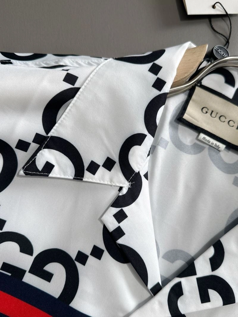 Gucci Short Suits Casual 128515