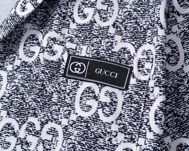 Gucci Short Suits TravelReady 128898